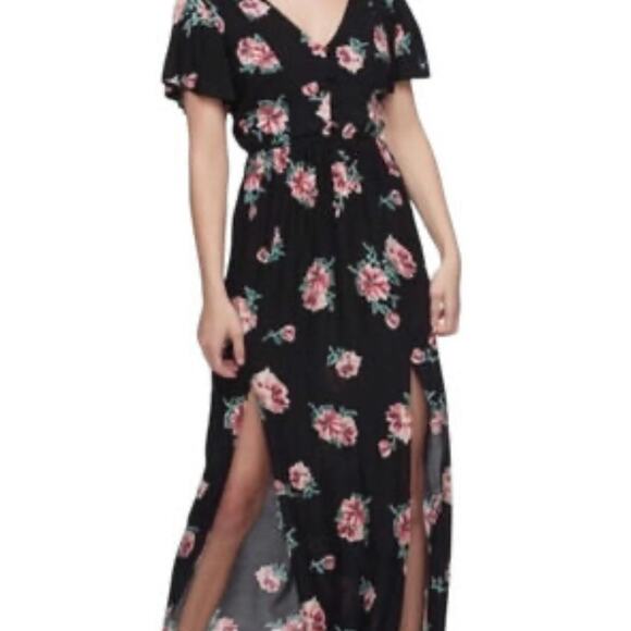 Three Hearts Dresses & Skirts - Three Hearts floral maxi dress size large